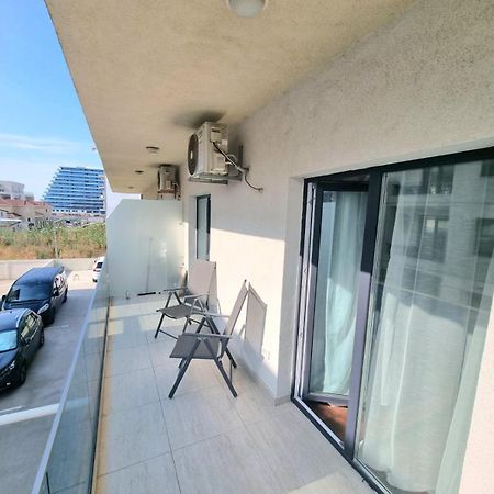Studio Anabella-Endless Summer Mamaia Nord Apartaments Нэводари Экстерьер фото